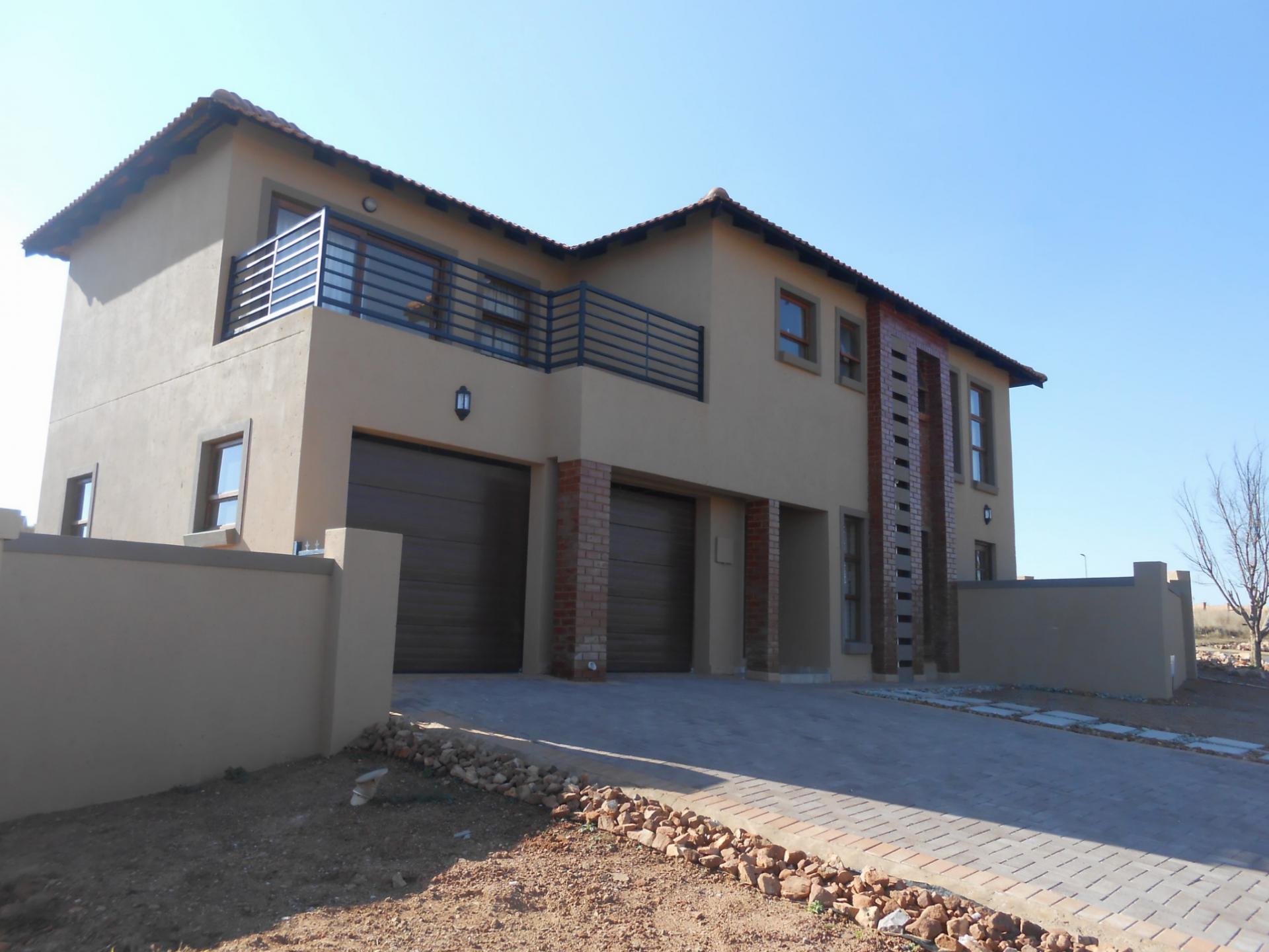 Front View of property in Krugersdorp