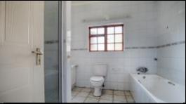 Bathroom 1 - 9 square meters of property in Silver Lakes Golf Estate