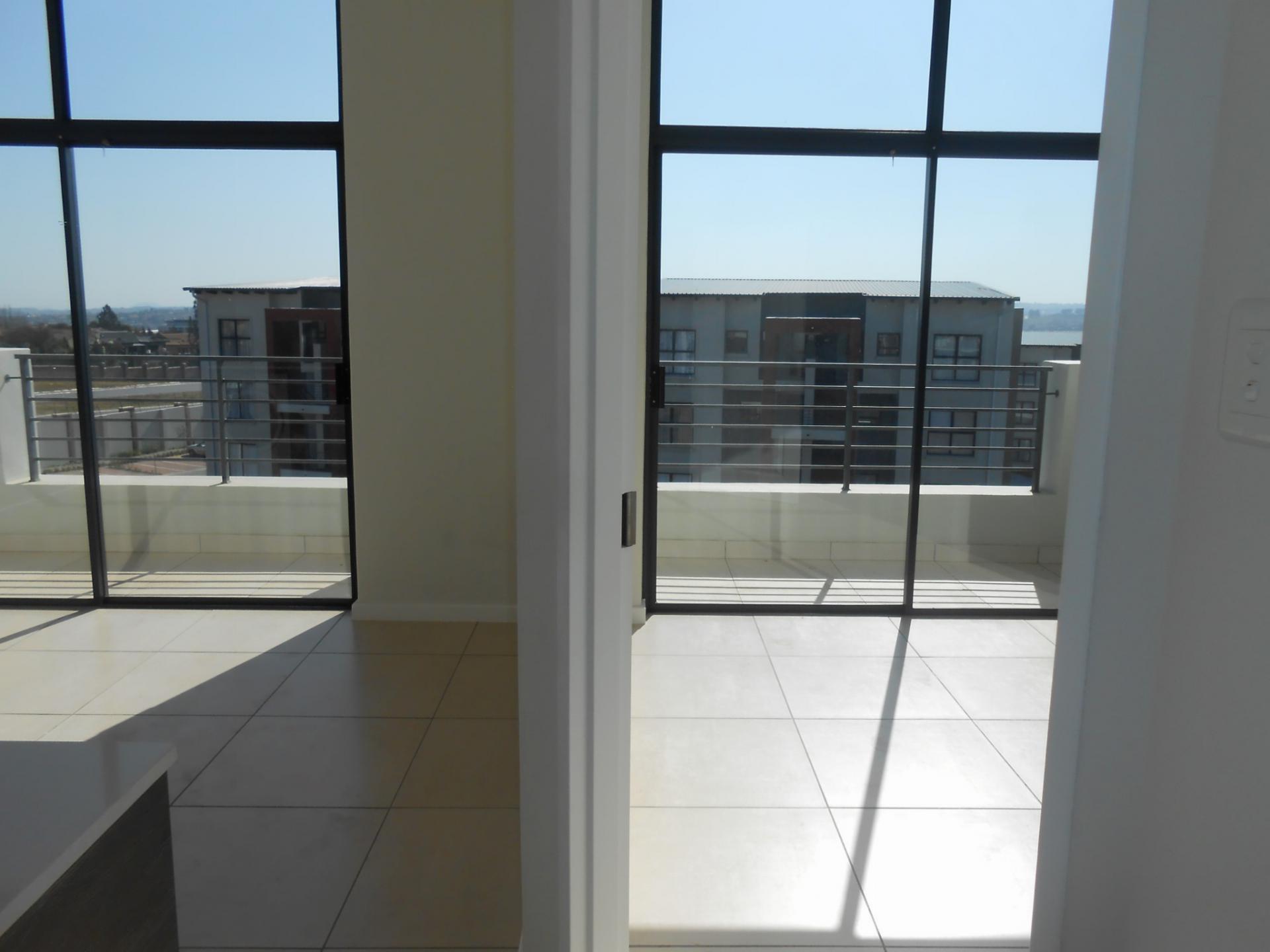 Spaces - 5 square meters of property in Fourways