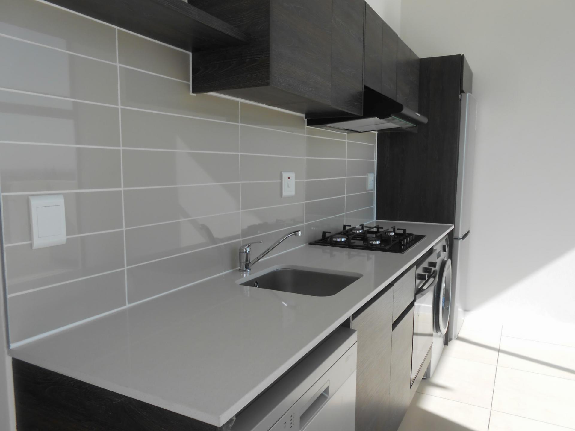 Kitchen - 6 square meters of property in Fourways