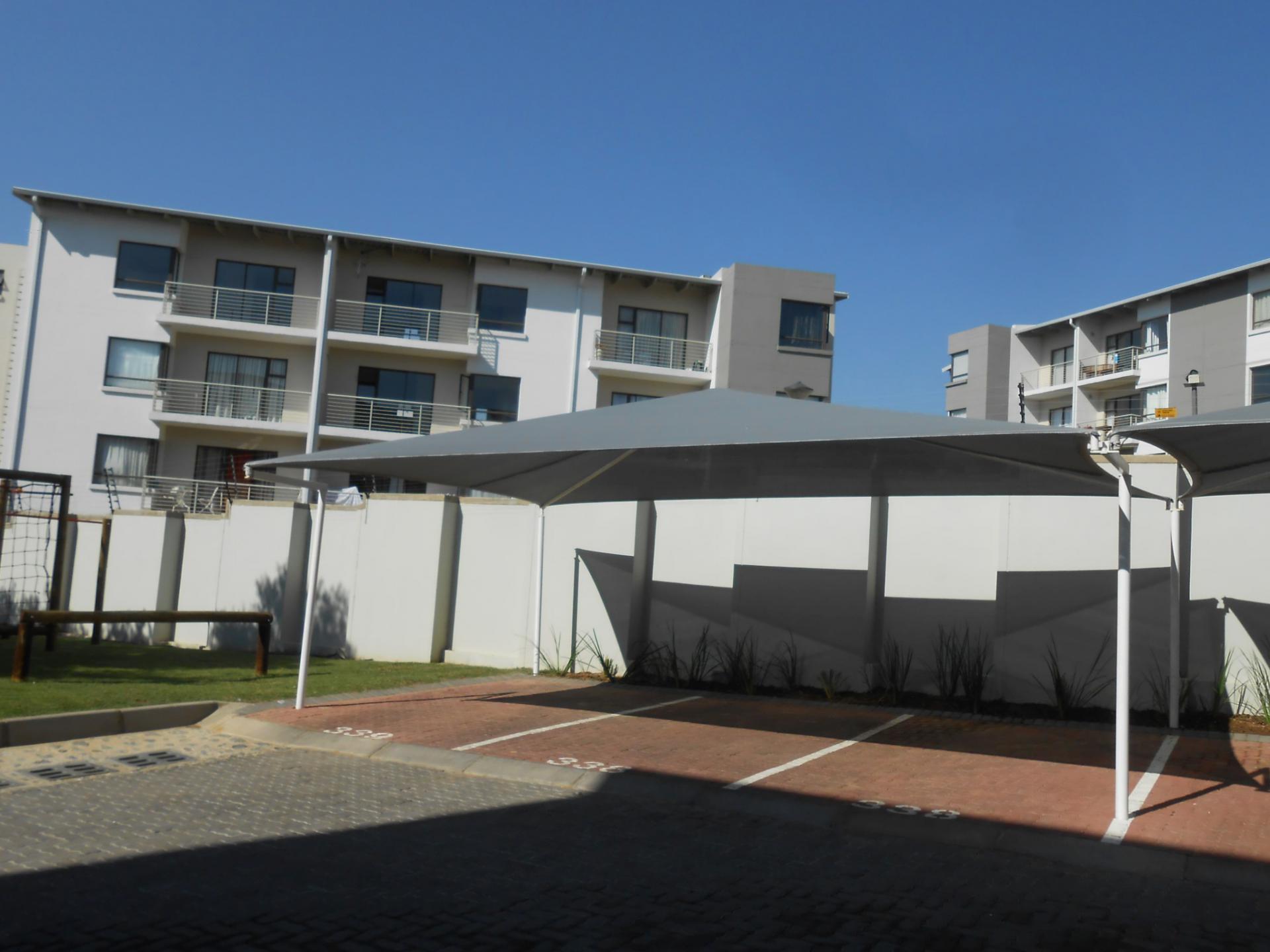 Spaces - 5 square meters of property in Fourways