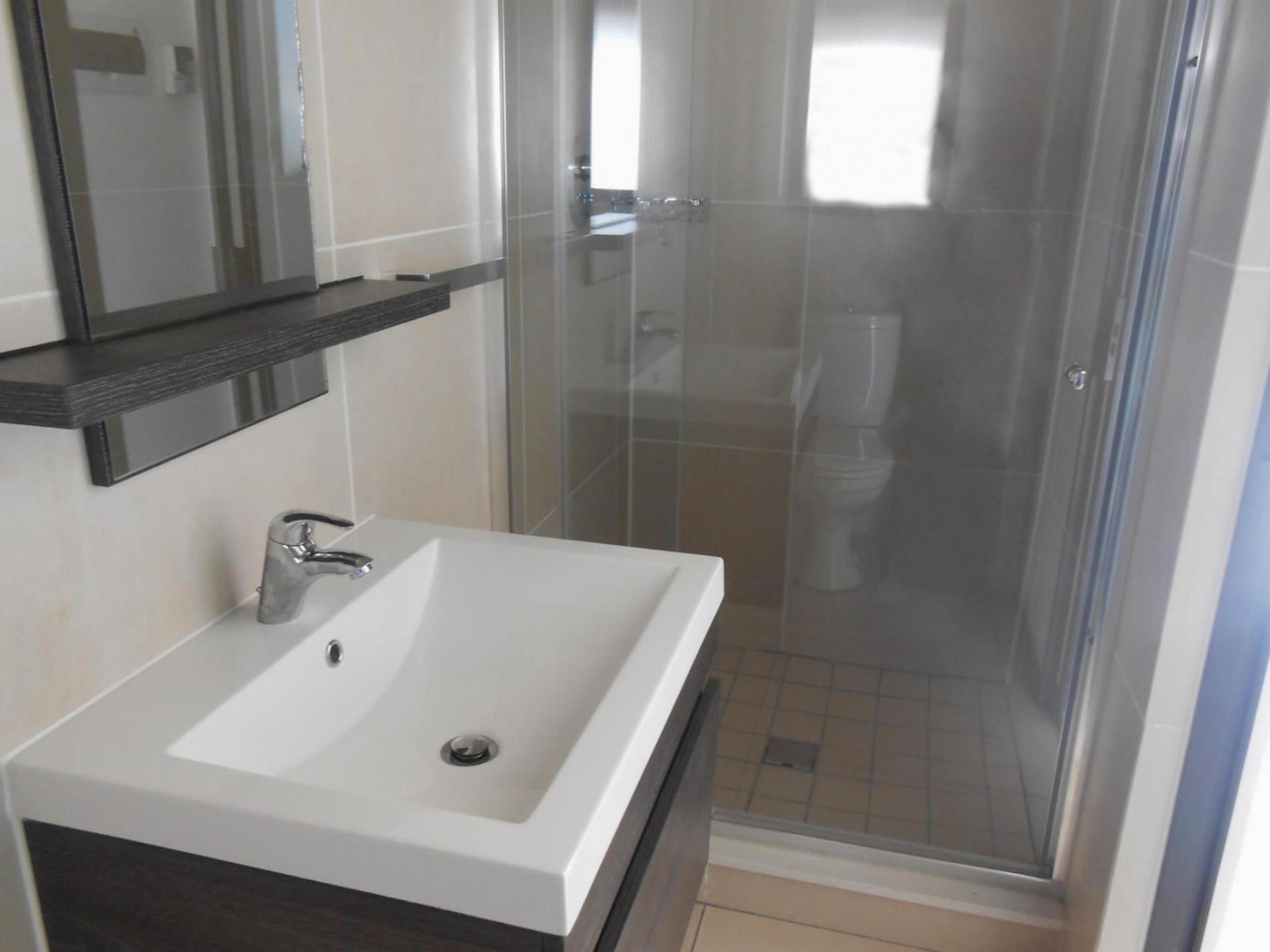 Bathroom 1 of property in Fourways