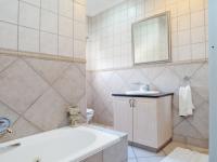 Bathroom 2 - 11 square meters of property in Silver Lakes Golf Estate