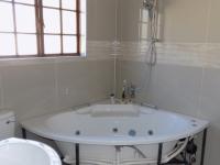 Main Bathroom - 8 square meters of property in Waterval East