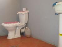 Main Bathroom - 5 square meters of property in Vaalmarina