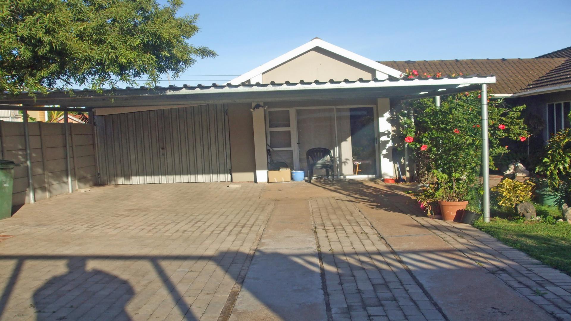 Front View of property in Vredenburg