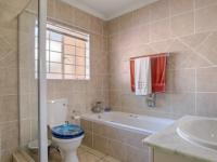 Bathroom 1 - 7 square meters of property in The Wilds Estate