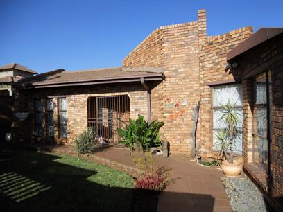 3 Bedroom House for Sale For Sale in Spruitview - Private Sale - MR14492