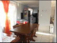 Dining Room - 9 square meters of property in Lenasia South