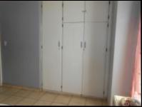 Main Bedroom - 15 square meters of property in Lenasia South