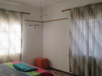 Main Bedroom - 18 square meters of property in Unigray