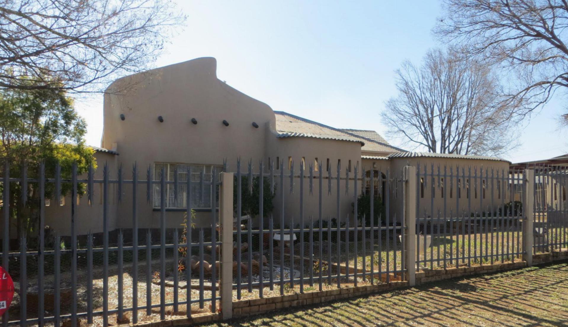 Front View of property in Parys