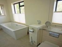 Main Bathroom - 6 square meters of property in Simola Golf and Country Estate