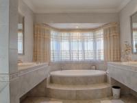 Bathroom 2 - 11 square meters of property in Silver Lakes Golf Estate