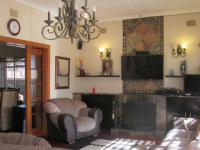 Lounges - 24 square meters of property in Parkdene (JHB)
