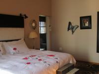 Main Bedroom - 20 square meters of property in Parkdene (JHB)