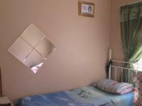 Bed Room 1 - 11 square meters of property in Dalview