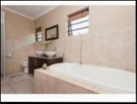 Main Bathroom of property in Ballitoville