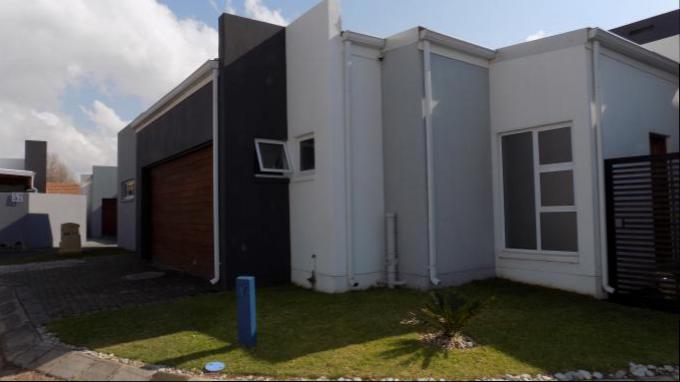 3 Bedroom Sectional Title for Sale For Sale in Noordwyk - Private Sale - MR145144