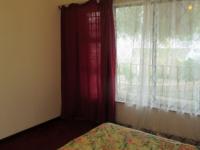 Main Bedroom - 16 square meters of property in Athlone - CPT