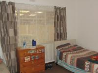 Bed Room 2 - 18 square meters of property in Athlone - CPT