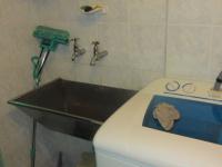 Bathroom 2 - 7 square meters of property in Athlone - CPT