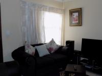 Lounges - 12 square meters of property in Heatherview