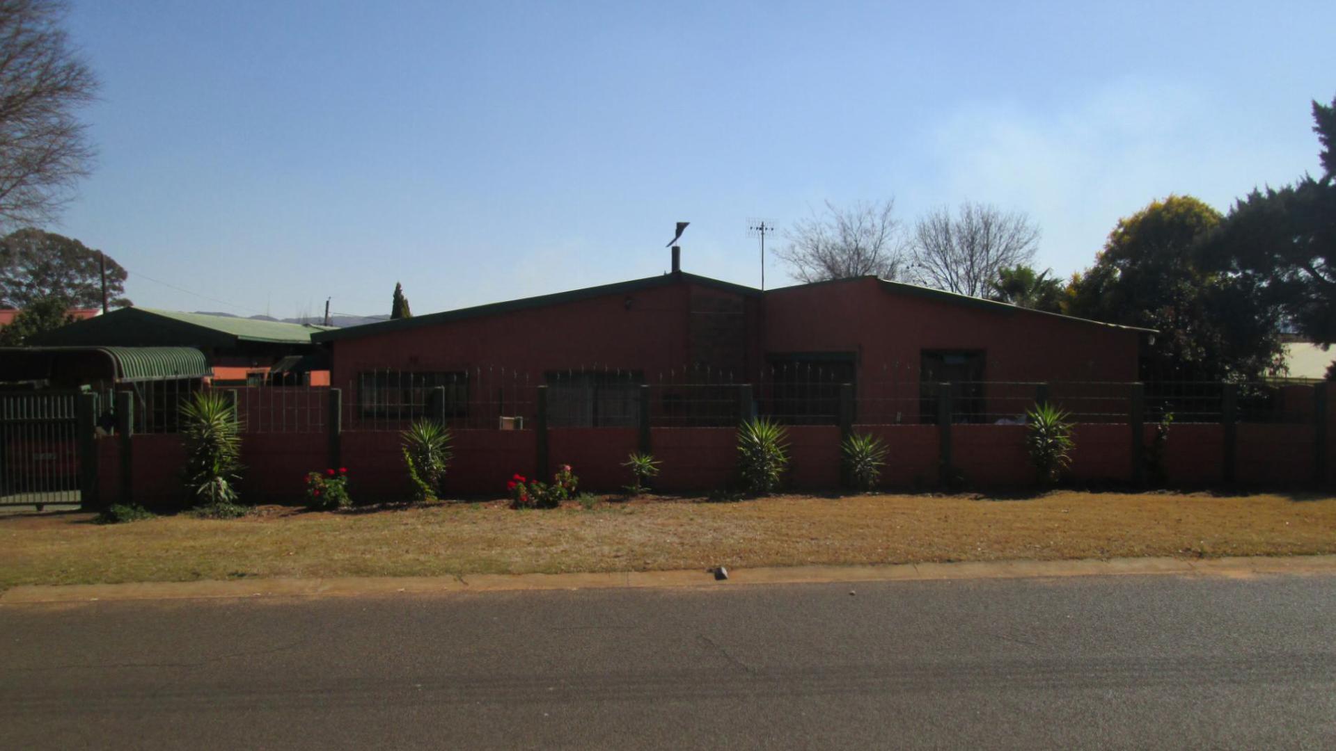 Front View of property in Heidelberg - GP