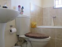 Main Bathroom - 6 square meters of property in Sharon Park