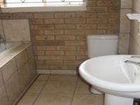 Bathroom 1 - 8 square meters of property in Eloff