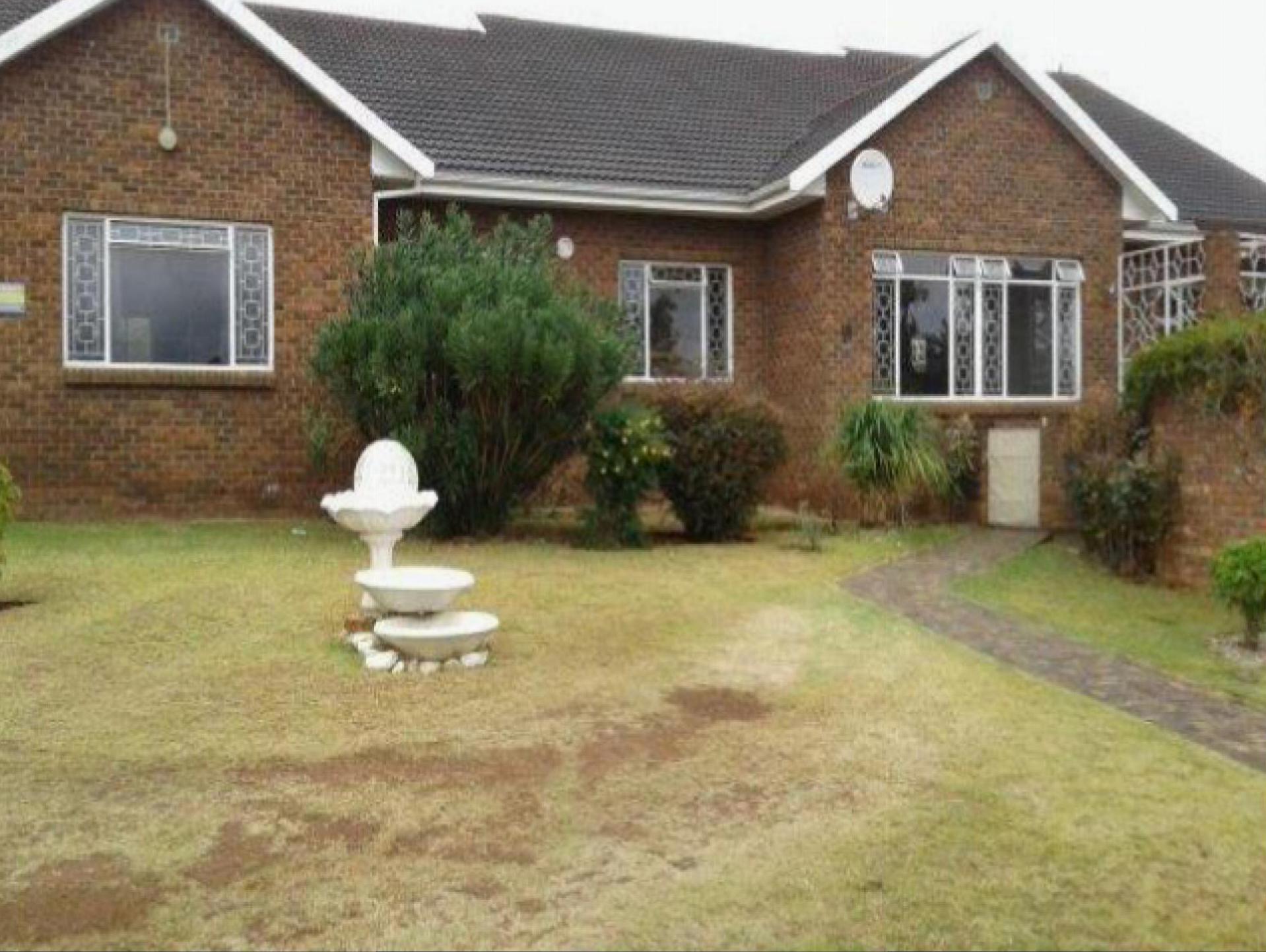 Front View of property in Uitenhage