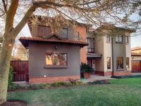 Front View of property in Willow Acres Estate