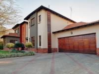 Front View of property in Willow Acres Estate