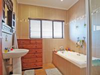 Bathroom 1 - 6 square meters of property in Willow Acres Estate