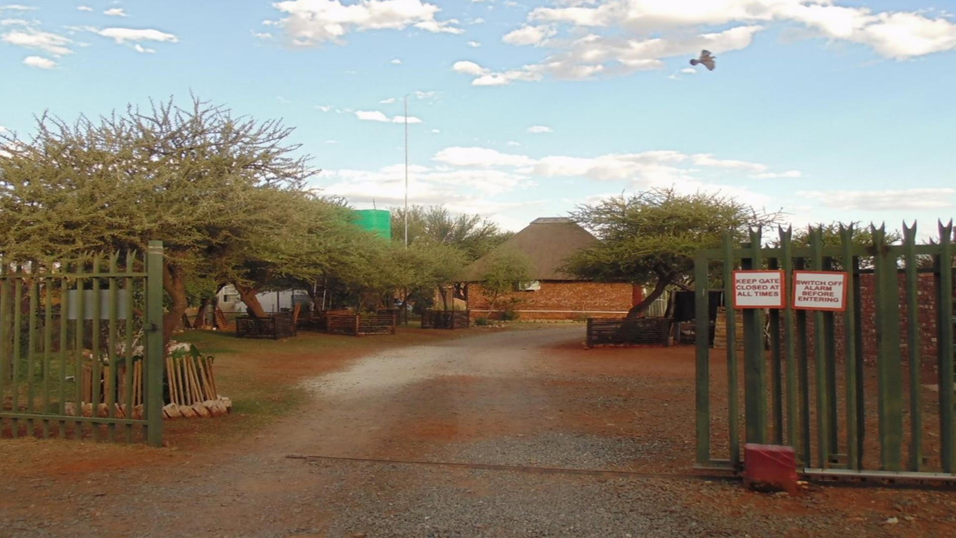 Front View of property in Kimberley