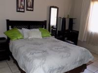 Bed Room 1 - 16 square meters of property in Emalahleni (Witbank) 