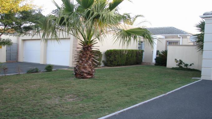 2 Bedroom House for Sale For Sale in Sunningdale - CPT - Home Sell - MR145445