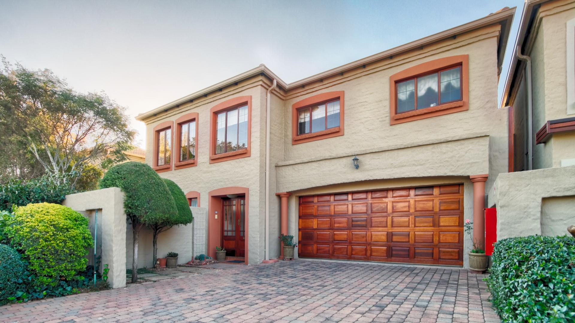 Front View of property in Woodhill Golf Estate