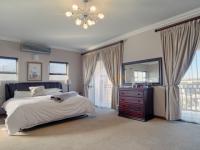 Main Bedroom - 35 square meters of property in The Wilds Estate
