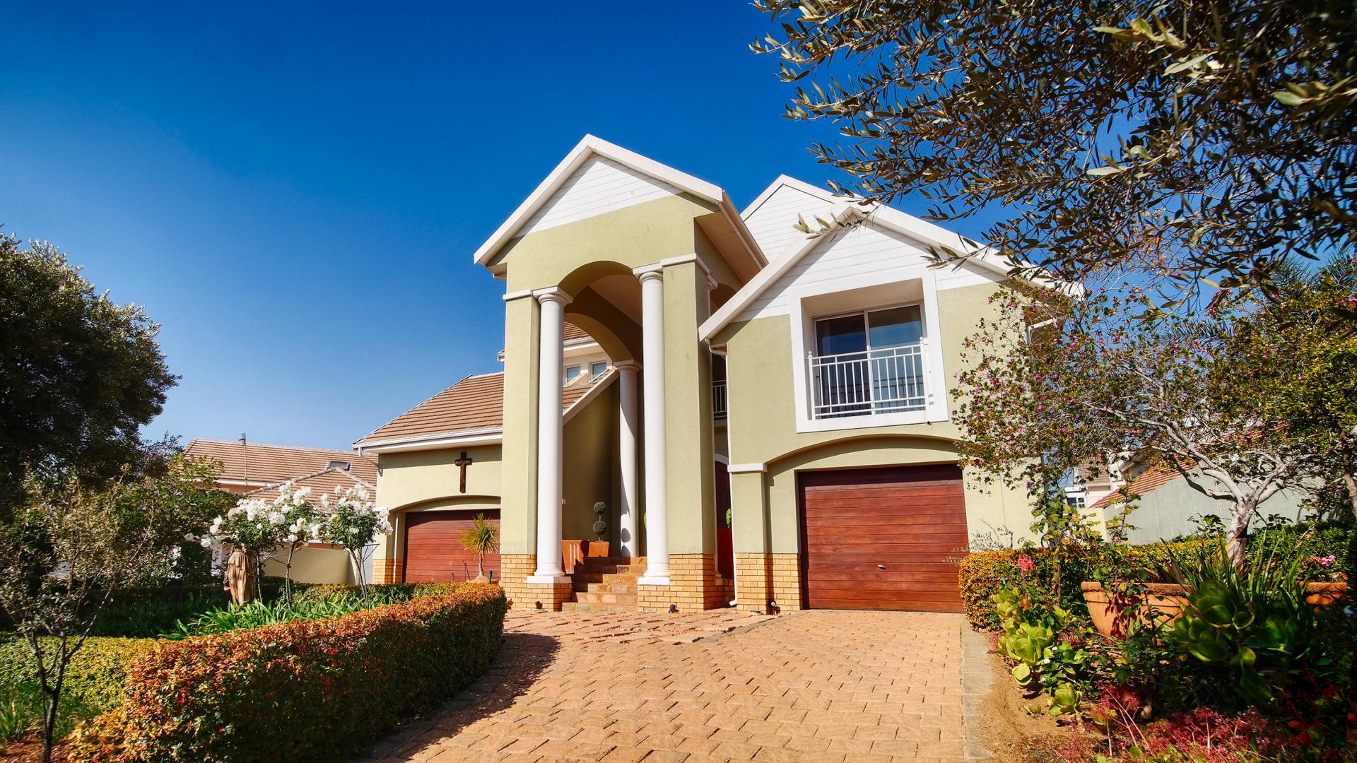 Front View of property in Woodlands Lifestyle Estate