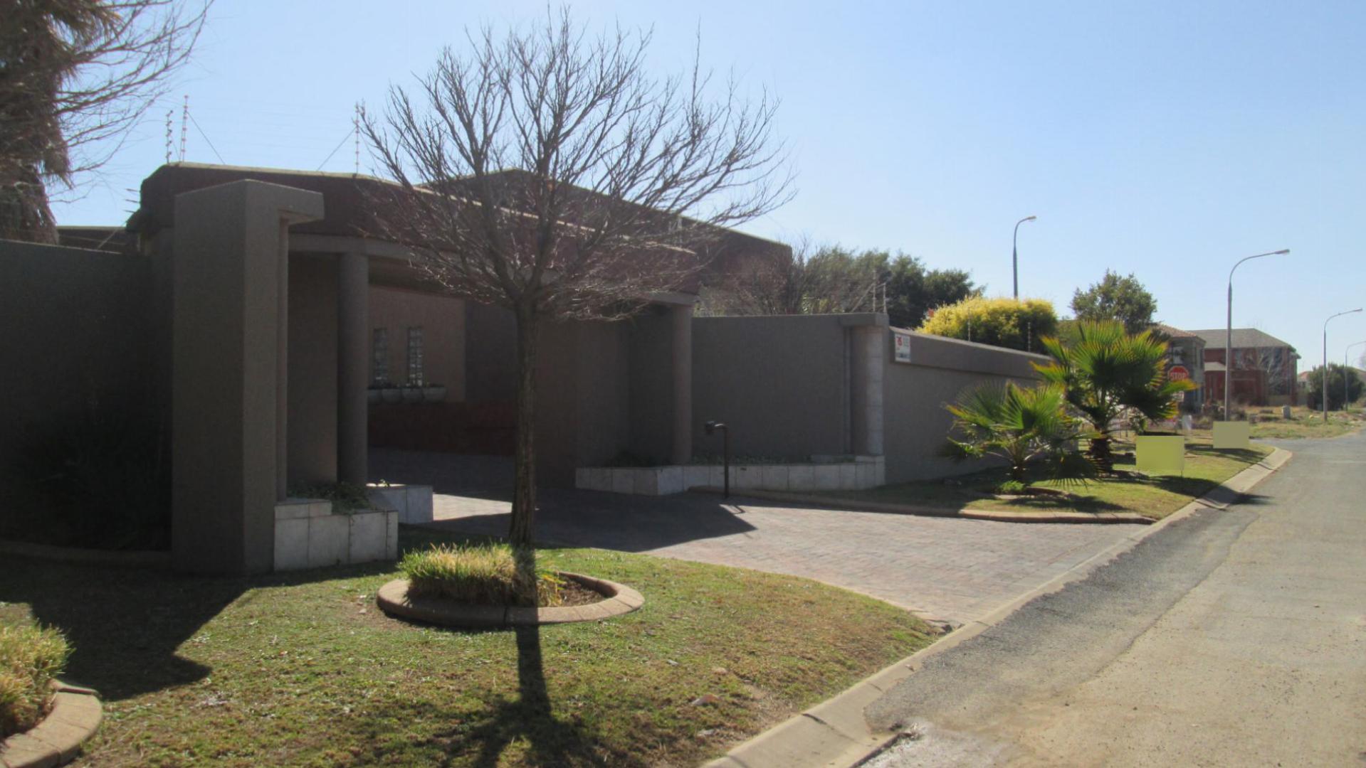 Front View of property in Vanderbijlpark