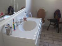 Bathroom 1 - 10 square meters of property in Stellenbosch