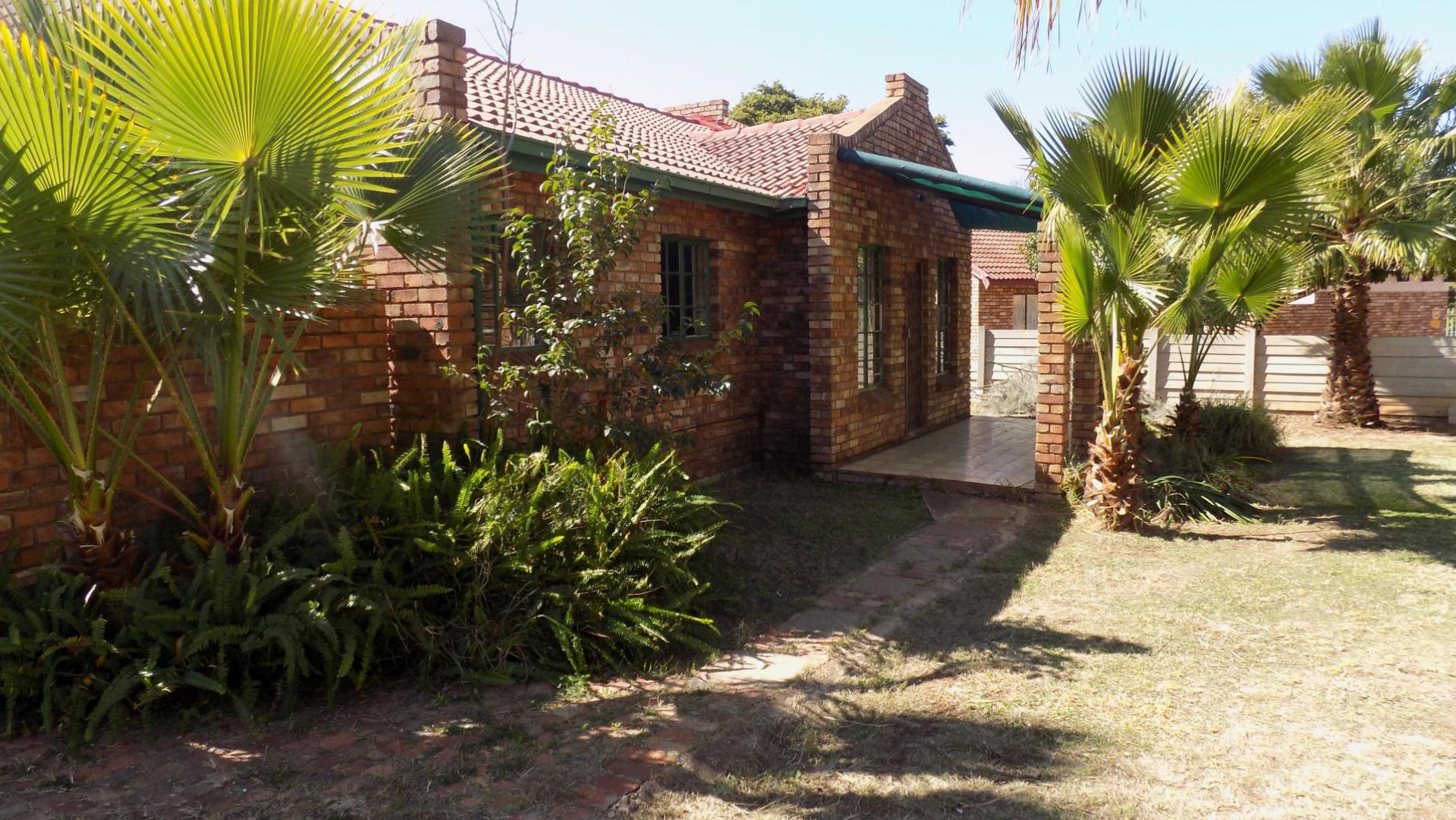 Front View of property in Theresapark