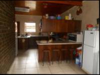 Kitchen - 36 square meters of property in Farrarmere