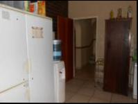 Kitchen - 36 square meters of property in Farrarmere