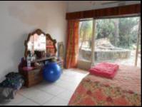 Main Bedroom - 34 square meters of property in Farrarmere