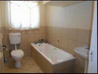 Bathroom 1 - 5 square meters of property in Greenhills