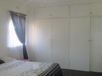 Main Bedroom - 19 square meters of property in Henley-on-Klip