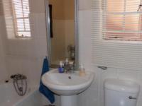 Bathroom 1 - 7 square meters of property in Elandsrand