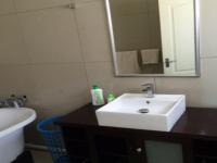 Bathroom 1 - 8 square meters of property in Bendor